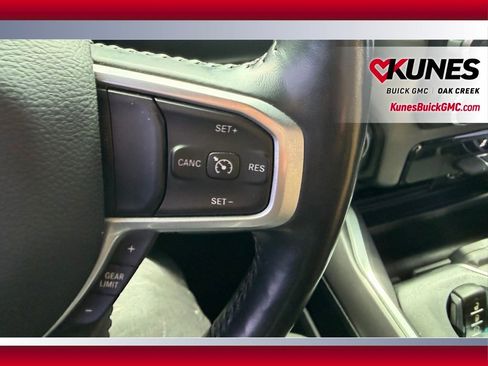 Used 2020 RAM 1500 Big Horn AWD/4WD image 16