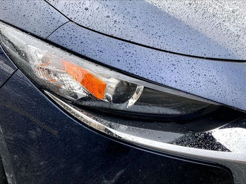 Used 2022 MAZDA MAZDA3 s image 26