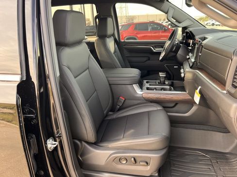 New 2026 GMC Sierra 1500 SLT image 27