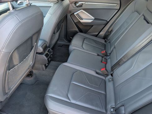 Used 2024 Audi Q3 2.0T Premium image 15