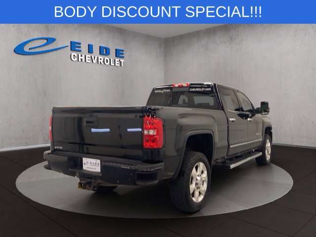 Used 2017 GMC Sierra 2500 Denali w/ Duramax Plus Package AWD/4WD image 14