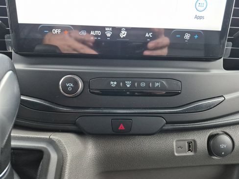 New 2026 Ford Transit 250 148 Medium Roof w/ Load Area Protection Package image 29