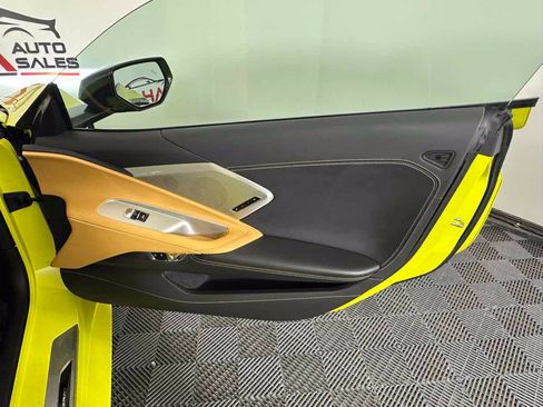 Used 2022 Chevrolet Corvette Stingray Preferred Cpe w/ Z51 Performance Package RWD image 24
