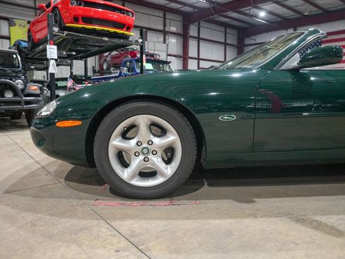 Used 2000 Jaguar XK8 Convertible RWD image 3