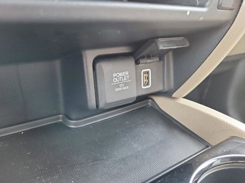 Used 2020 Honda Ridgeline RTL-E image 33