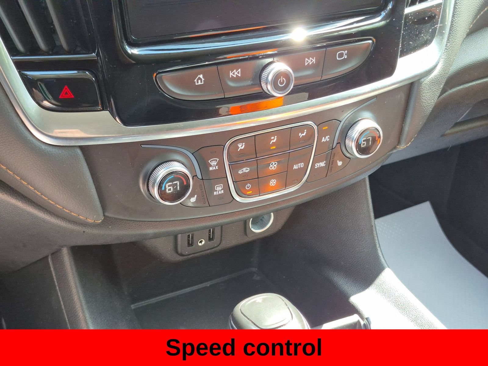 Used 2020 Chevrolet Traverse LT FWD image 22