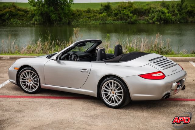Used 2009 Porsche 911 Carrera RWD image 4