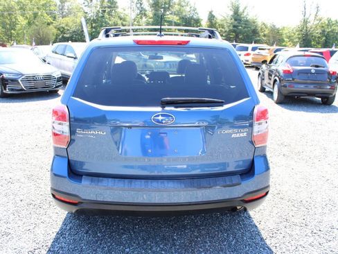 Used 2014 Subaru Forester 2.5i Premium AWD/4WD image 8