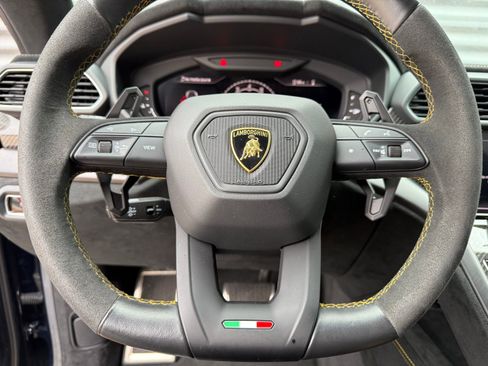 Used 2024 Lamborghini Urus Performante image 10