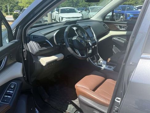 Used 2022 Subaru Ascent Touring AWD/4WD image 3