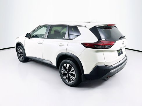 Used 2023 Nissan Rogue SV FWD image 5