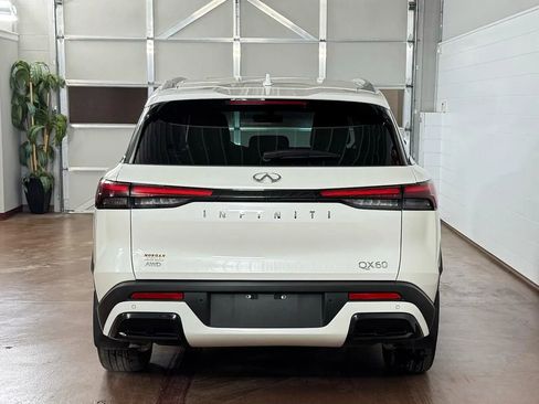 Used 2025 INFINITI QX60 Luxe AWD/4WD image 4