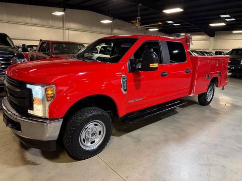 Used 2018 Ford F250 XL w/ Power Equipment Group image 14