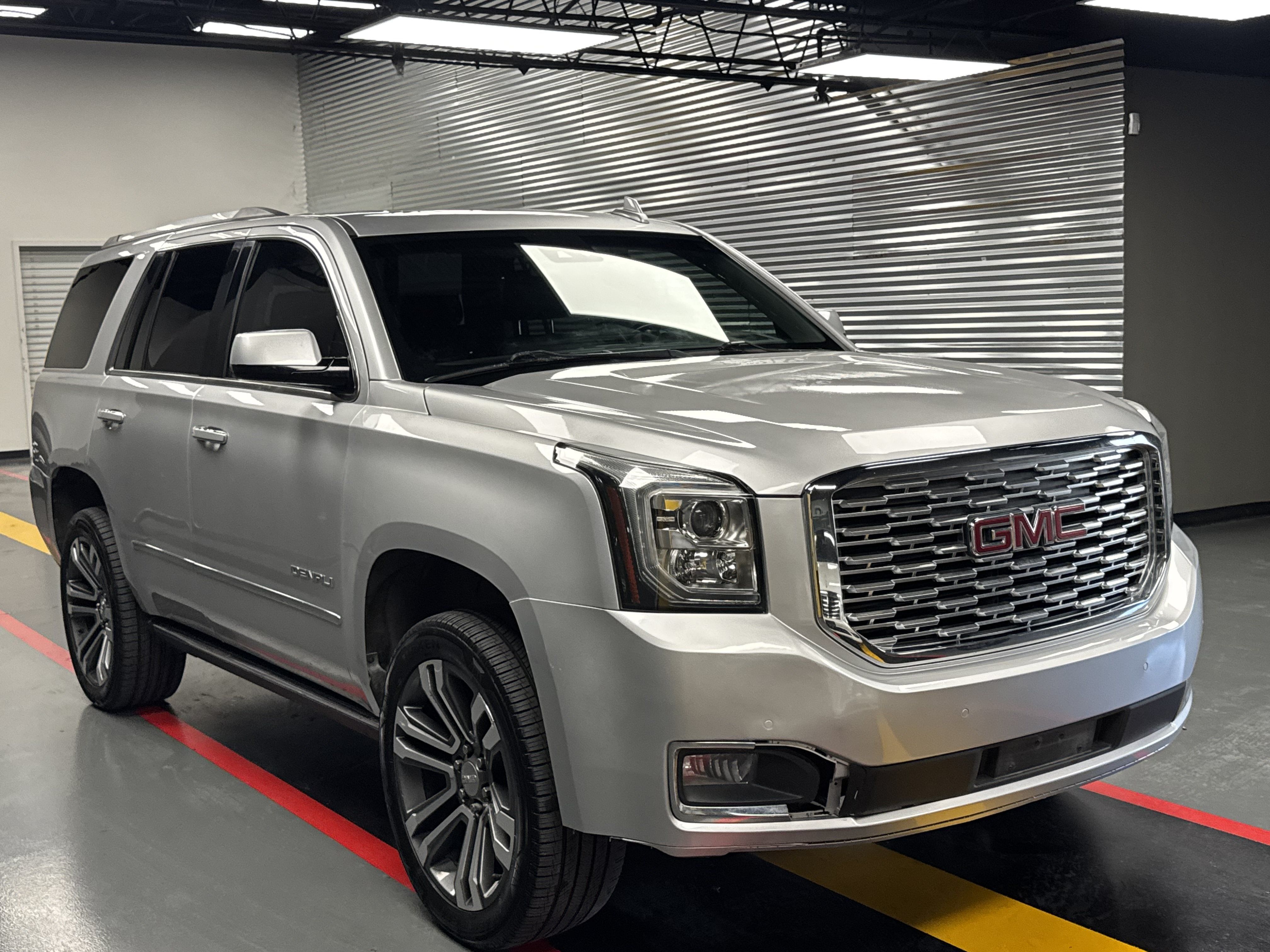 Used 2019 GMC Yukon Denali w/ Denali Ultimate Package RWD image 5
