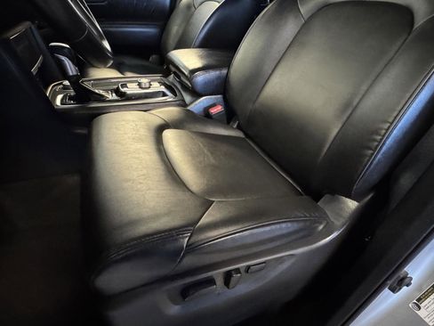 Used 2021 Nissan Armada SV image 18