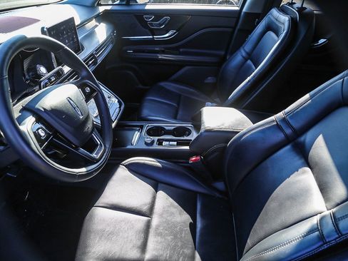 Used 2022 Lincoln Corsair FWD w/ Equipment Group 101A image 5