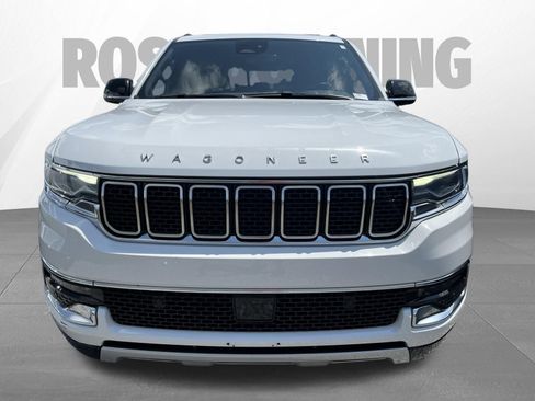 Used 2024 Jeep Wagoneer Series II w/ Flexible Seating Group RWD image 2