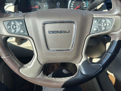 Used 2019 GMC Yukon Denali w/ Denali Ultimate Package image 12