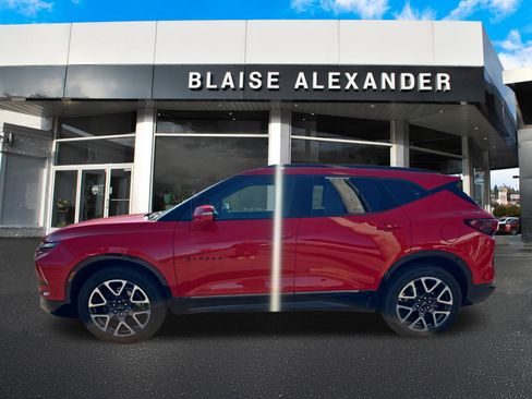 Used 2023 Chevrolet Blazer RS w/ Enhanced Convenience Package image 7