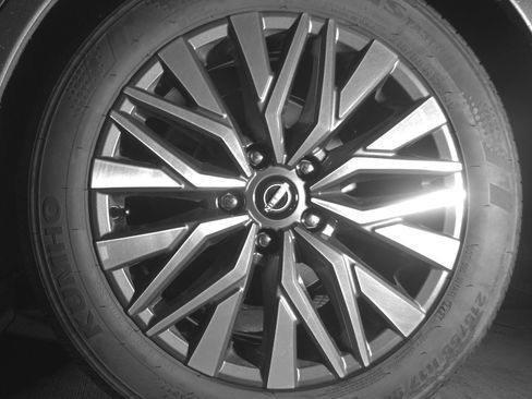 Used 2025 Nissan Altima 2.5 SV image 13