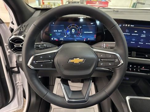 New 2026 Chevrolet Equinox LT AWD/4WD image 12