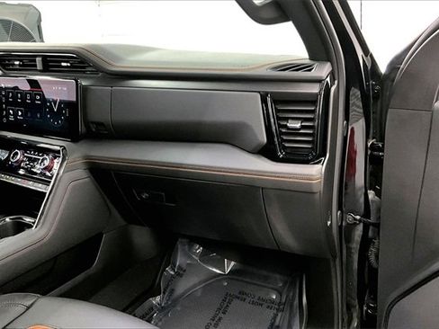 Used 2024 GMC Sierra 1500 AT4 w/ Technology Package image 16