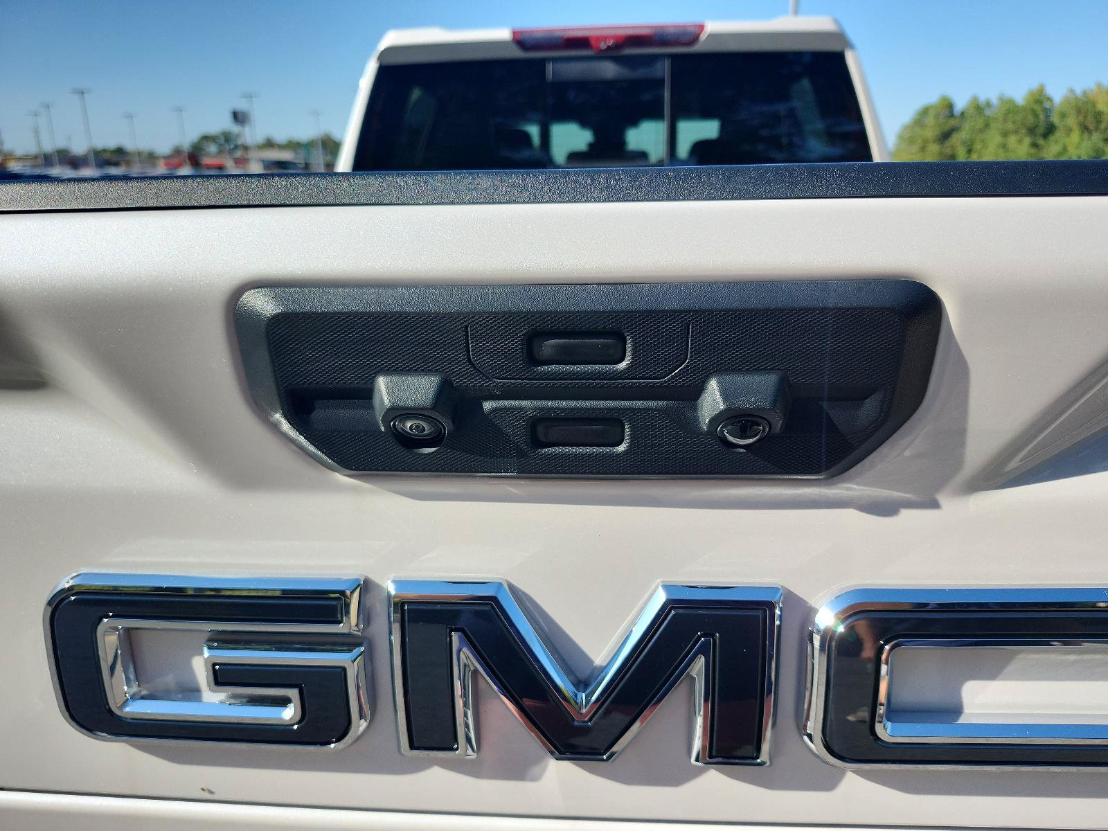 Used 2025 GMC Sierra 2500 Denali Ultimate AWD/4WD image 14