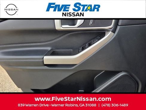 Used 2023 Ford Explorer XLT RWD image 27