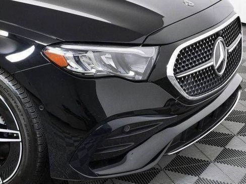 Used 2025 Mercedes-Benz E 350 Sedan image 38