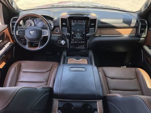 Used 2022 RAM 1500 Limited w/ Body Color Bumper Group AWD/4WD image 11