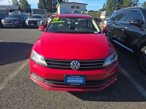Used 2015 Volkswagen Jetta TDI SE FWD image 8