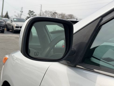 Used 2013 Toyota Corolla LE Special Edition image 26