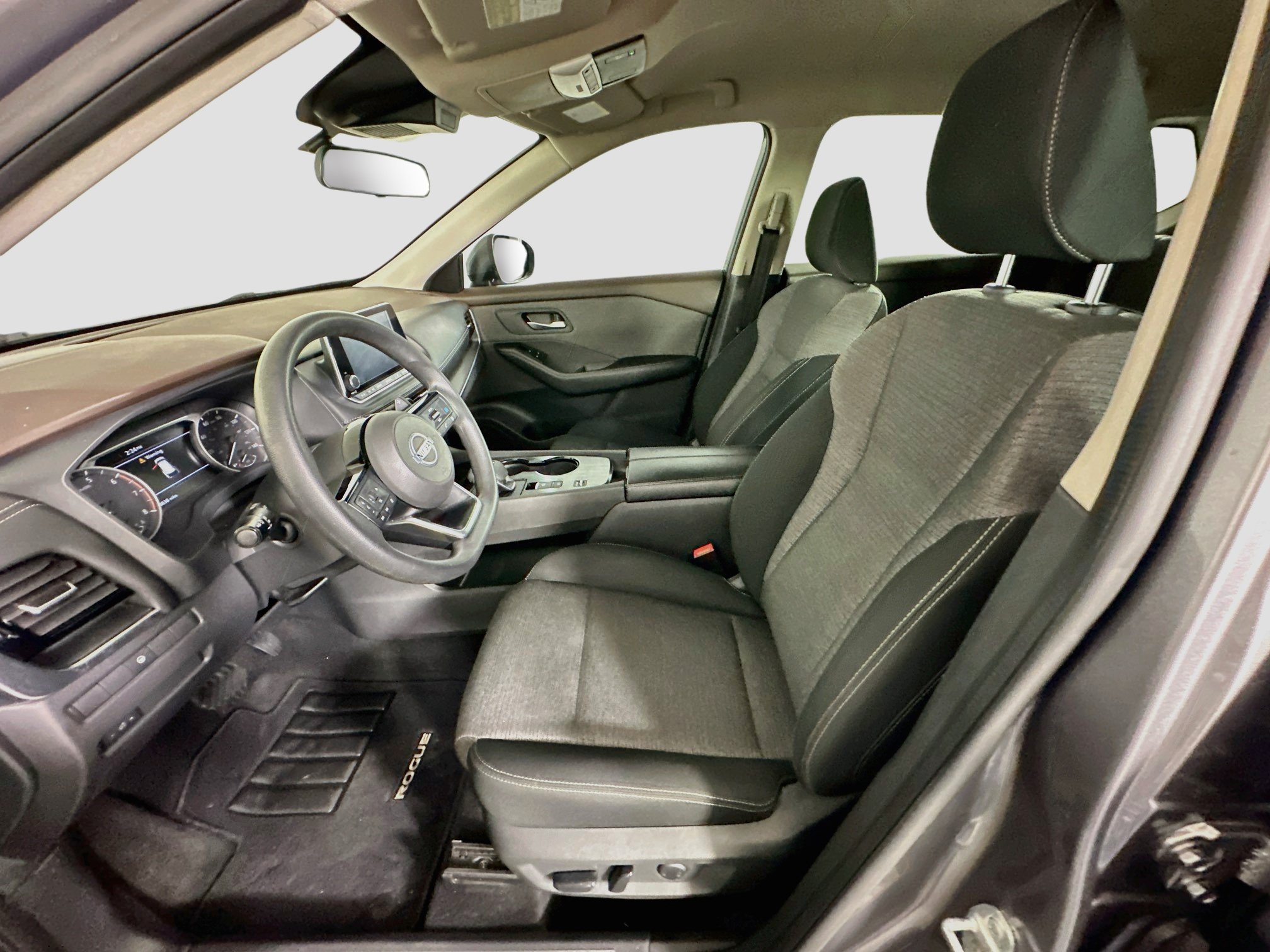 Used 2021 Nissan Rogue SV FWD image 13