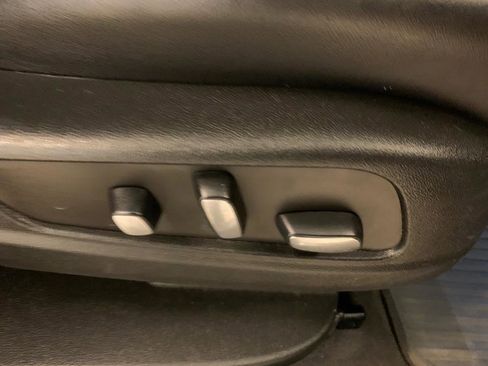 Used 2022 Cadillac XT6 Premium Luxury image 64