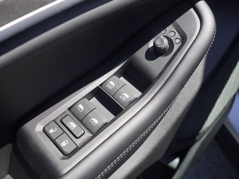 New 2026 Jeep Grand Cherokee Altitude image 12