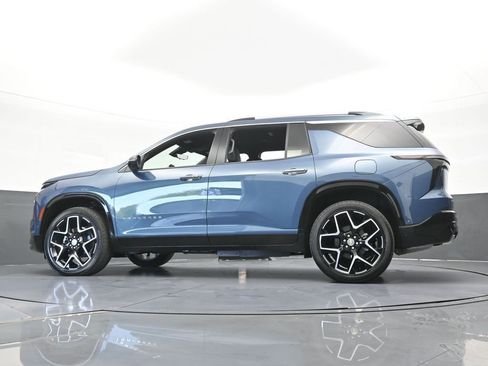 Used 2025 Chevrolet Traverse High Country FWD image 69