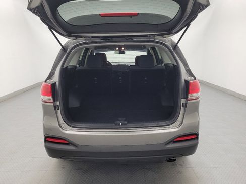 Used 2017 Kia Sorento L FWD image 29