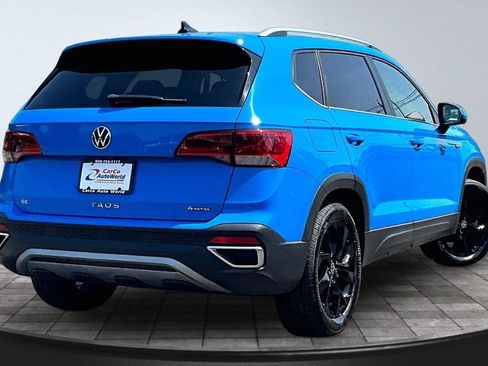 Used 2023 Volkswagen Taos SE w/ Panoramic Sunroof Package AWD/4WD image 5