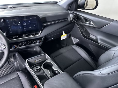 New 2026 Chevrolet Equinox LT w/ Convenience Package II image 70