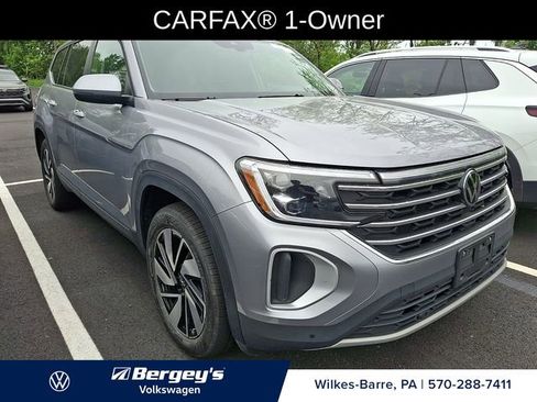 Certified 2025 Volkswagen Atlas SE AWD/4WD image 3
