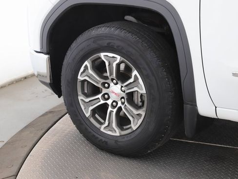 Used 2020 GMC Sierra 1500 SLT image 13