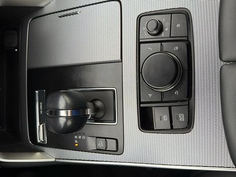 Used 2024 MAZDA CX-90 3.3 Turbo w/ Preferred Plus image 26