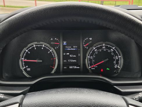 Used 2022 Toyota 4Runner Limited RWD image 16