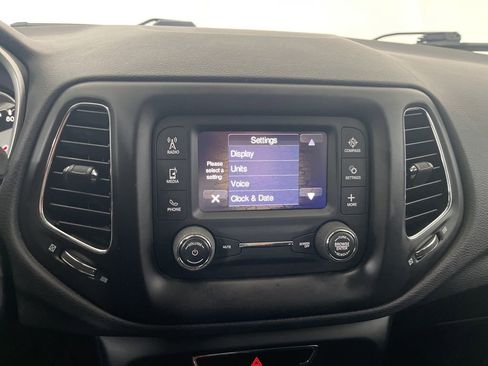 Used 2018 Jeep Compass Sport FWD image 70