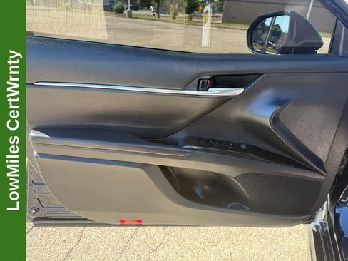 Used 2022 Toyota Camry SE w/ Carpet Mat Package (TMS) FWD image 19