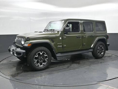 Used 2024 Jeep Wrangler Unlimited Sahara w/ Dual Top Group AWD/4WD image 2