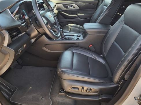Certified 2023 Chevrolet Traverse LT w/ LT Premium Package AWD/4WD image 20