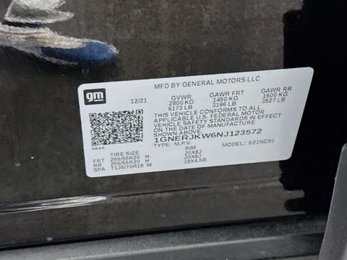 Used 2022 Chevrolet Traverse RS FWD image 40