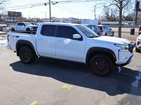 Used 2023 Nissan Frontier PRO-4X w/ Pro-4X Premium Package image 2