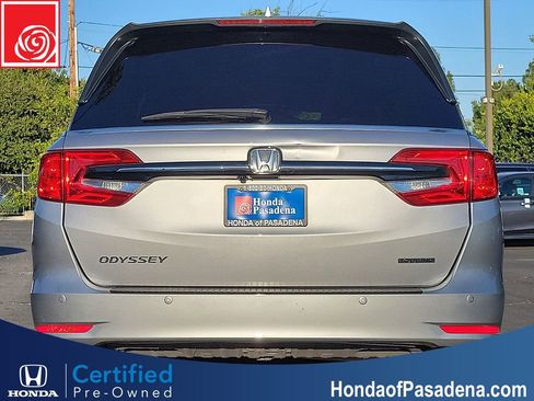 Certified 2023 Honda Odyssey Touring image 3